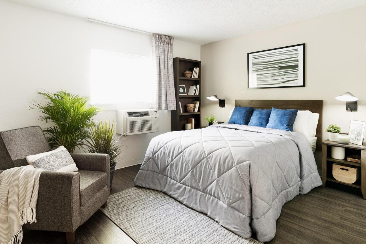Intown Suites Extended Stay Raleigh Nc- Capital Blvd エクステリア 写真